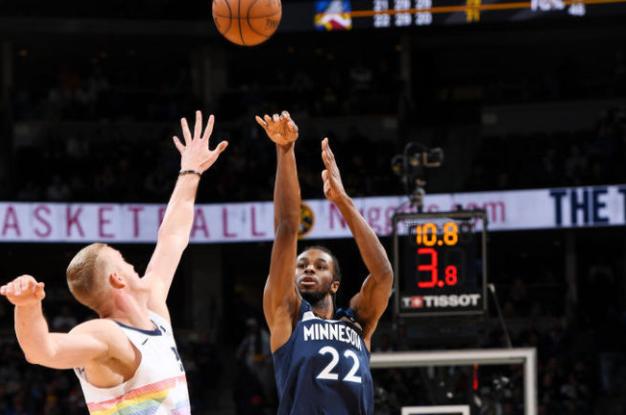  戈贝尔防守端统治禁区森林狼击败开拓者巩固排名  